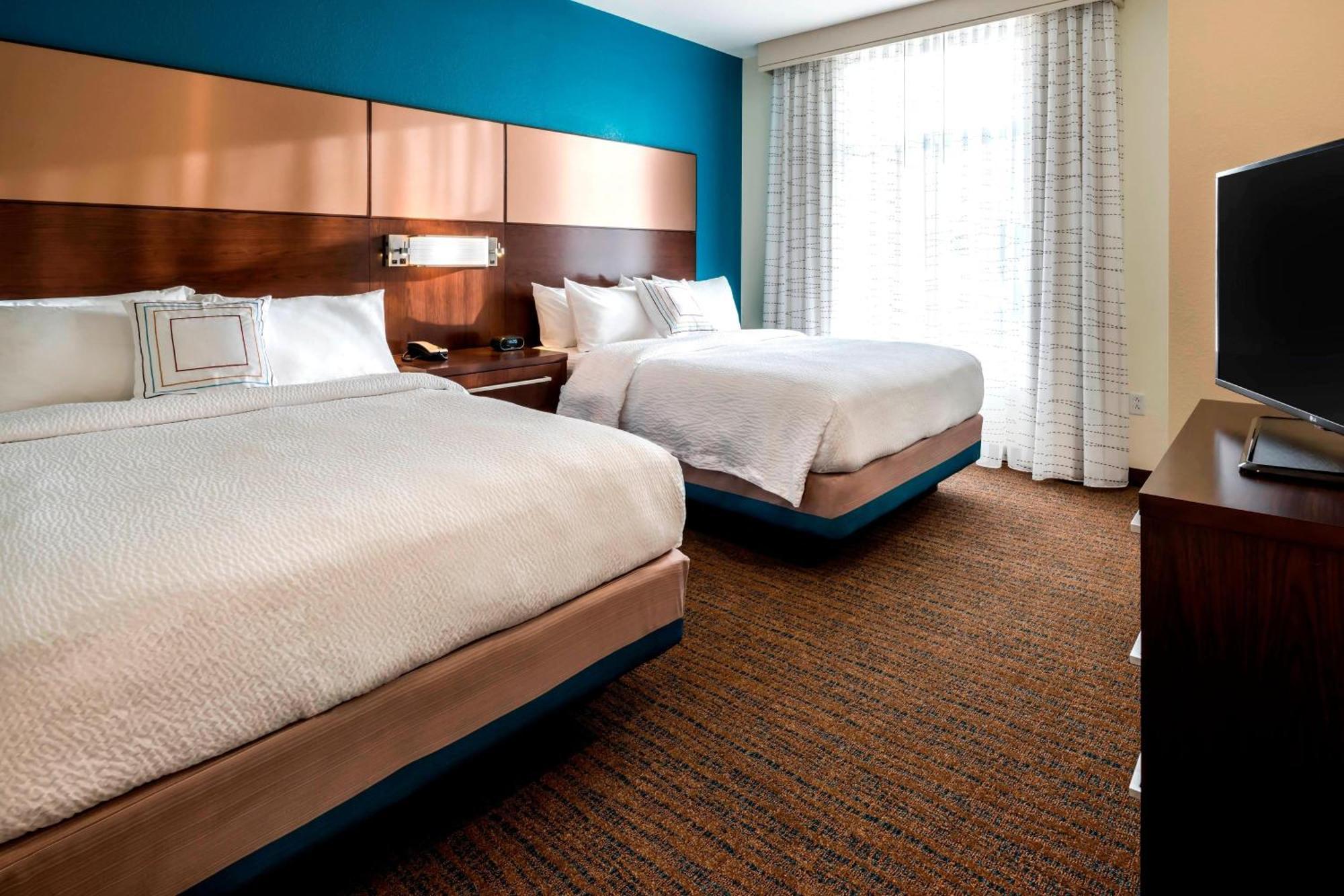 Hotel By Marriott