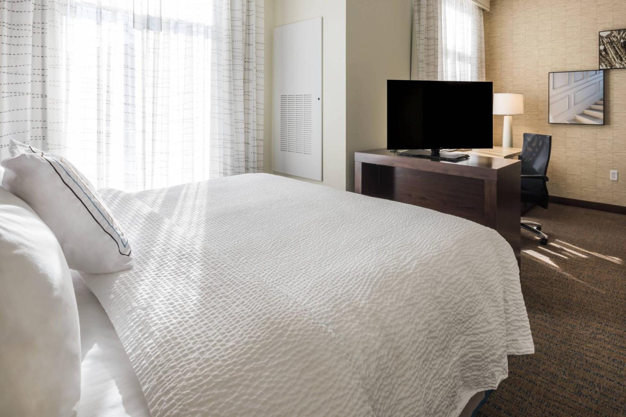 Hotel By Marriott 3*