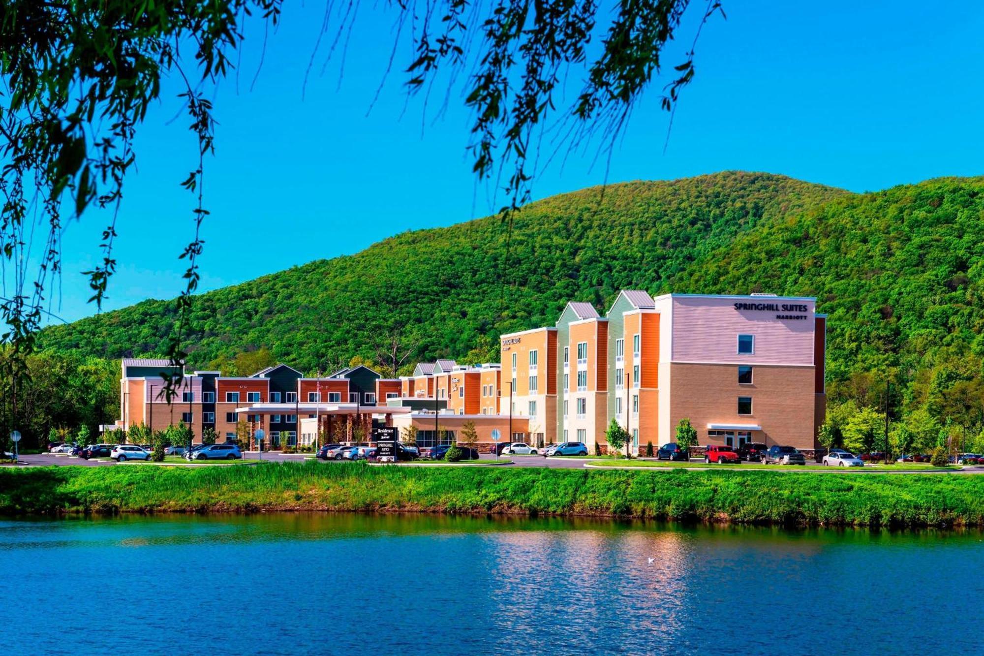 Hotel By Marriott 3*